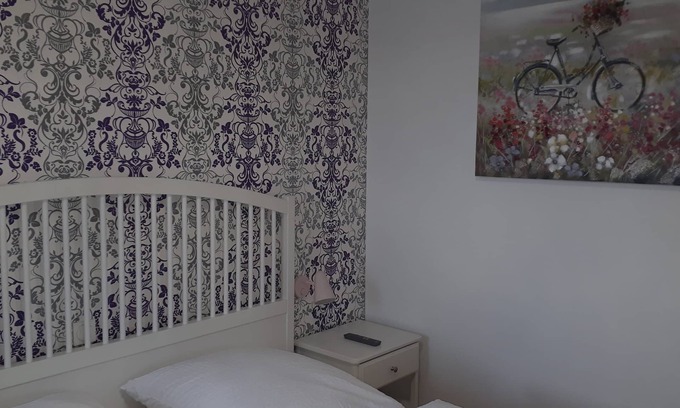 Sommerach Apartment | Comfortable standard double room for 2 people with free WiFi