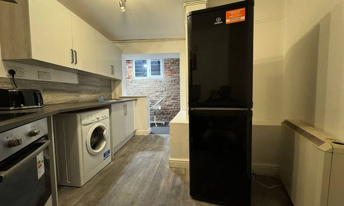Nottingham City Centre Apartment | Comfortable Stay - St James