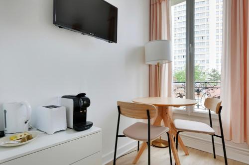 Malakoff Apartment | Comfortable studio renovated at the gates of Paris
