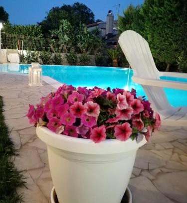 Ragusa Villa | Comfortable Villa in Ragusa with Pool