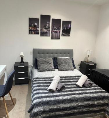 Chaucer Apartment | Comfy 1 Bed in Elephant & Castle