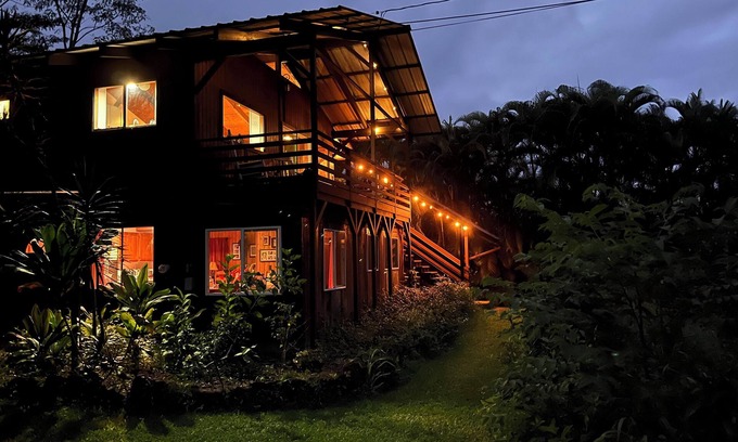 Keaau House | Comfy 2-bedroom 1-bath, in Kea'au near Hilo, WiFi and food forest