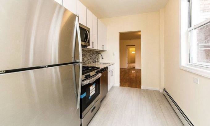 East Flatbush House | Comfy Bedroom in Gorgeous NEW 2 floor House!