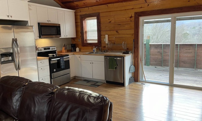 Rocky Top Cottage | Comfy Cottage Next to State Park/Lake/ATV Trails