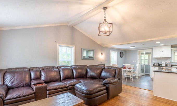 Rock Hill House | Comfy County Home