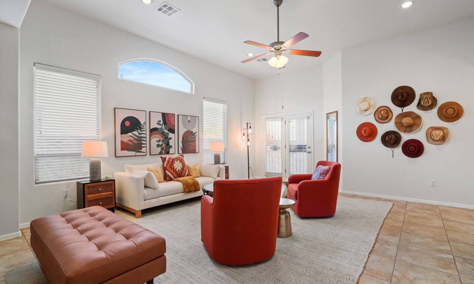 Las Cruces House | Comfy SW Home with Private Yard & Mountain Views!