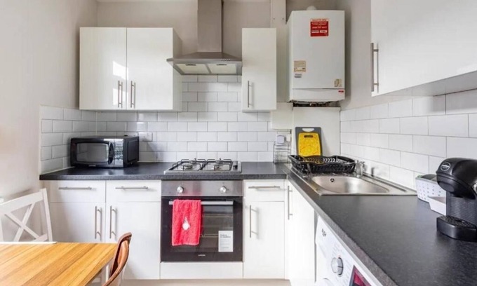 East Ham Apartment | comfystay-london : Double Roomn