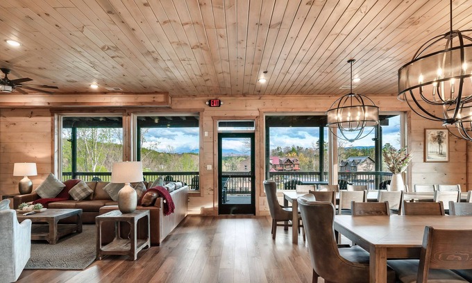 Gatlinburg - Pigeon Forge Cabin | Coming Summer, 2026! 16 Bedroom Luxury Cabin!