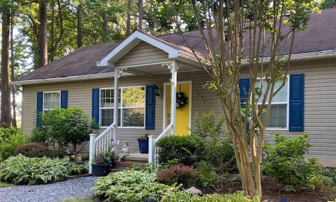 Tilghman House | Commander's Getaway | an ESVR property