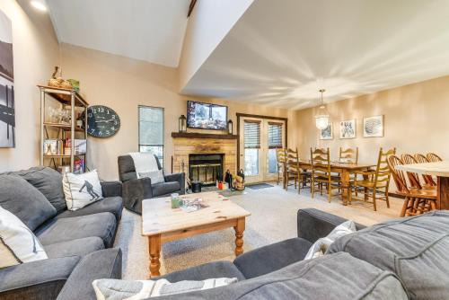 Lake Harmony House | Community Beach Access Lake Harmony Townhome