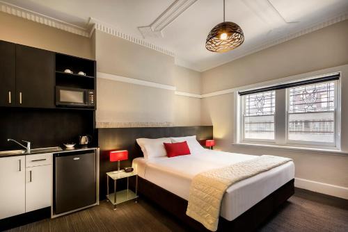St Kilda Hotel | Como Court Budget Accommodation