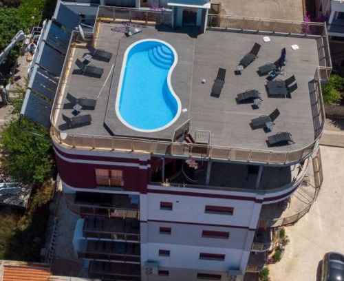 Dobra Voda Apartment | Compass Aparthotel