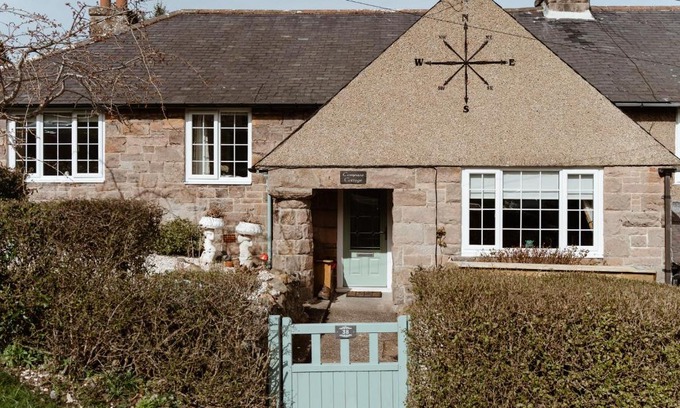 Wooler House | Compass Cottage
