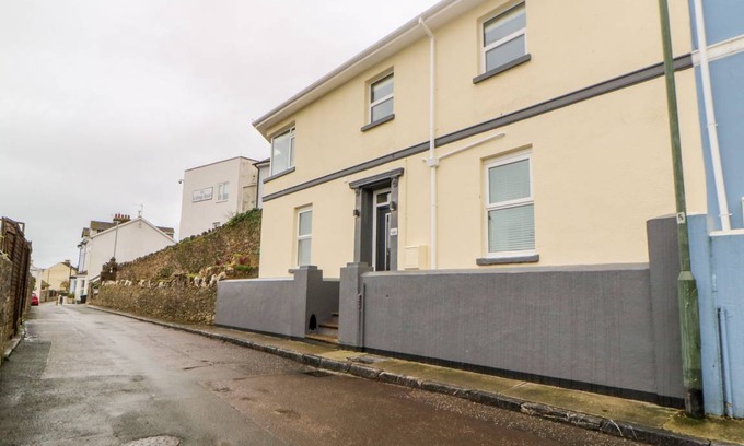 Brixham Cottage | Compass Point