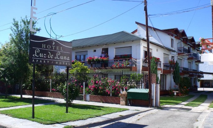 El Bolson Hotel | Complejo Turístico Luz de Luna