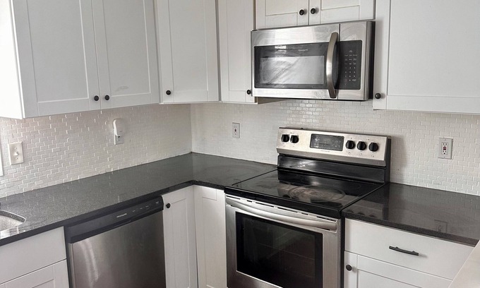 Allentown House | Complete furnished house with 4 rooms