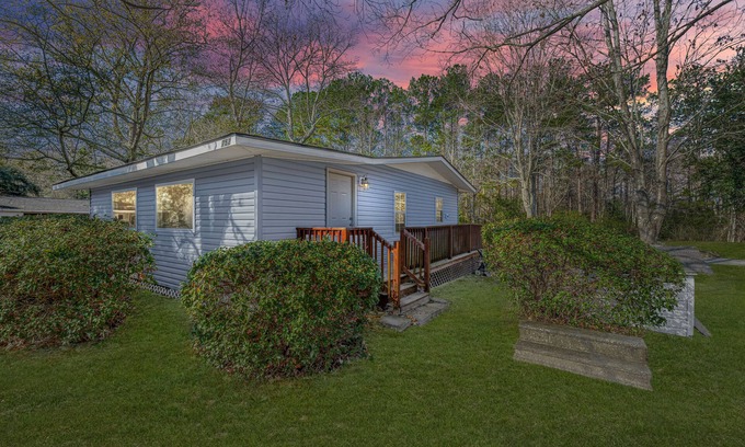 Moncks Corner Cottage | Completely renovated lake house with boat landing, dock, fire pit and deck!