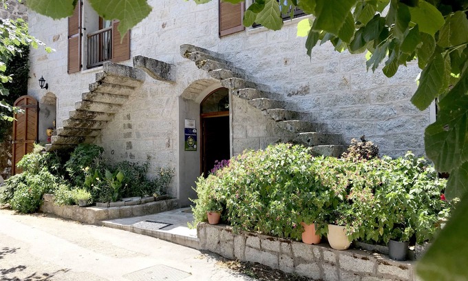 Levie House | Completely renovated former oil mill in the heart of the Alta Rocca.