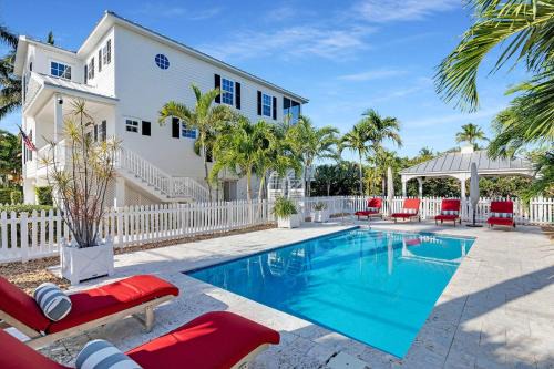 Marathon House | Conch Cottage