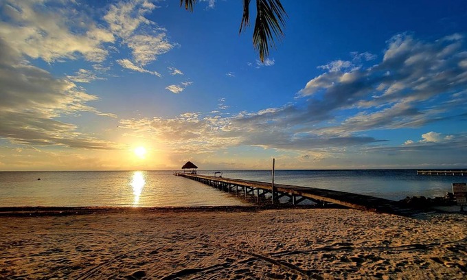San Pedro Condo | Condo ∙ 3 bedrooms ∙ 6 guests