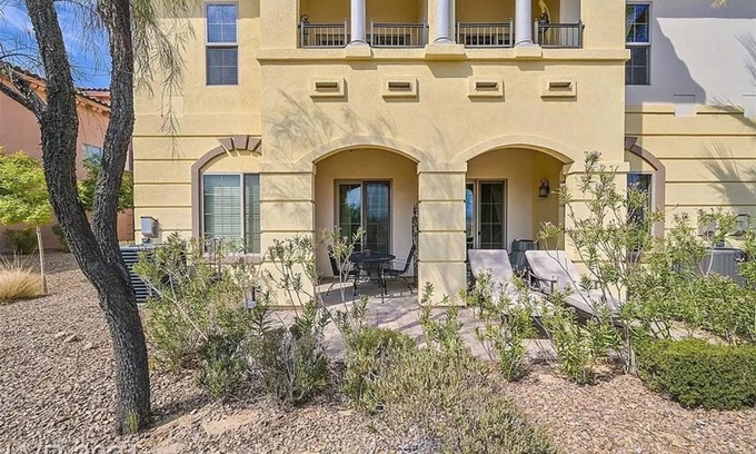 Lake Las Vegas Condo | Condo at Prestigious gated V community