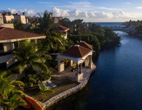 Puerto Aventuras Apartment | Condo Bellmare