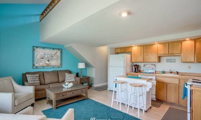 Quincy Condo | Condo in Crescent Bar Resort—20 minutes from the Gorge amphitheater.
