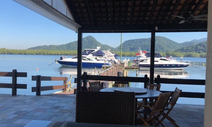 Cidade Jardim Tom Condo | Condo in Marina House in Guaruja, carnival 2015 available l !