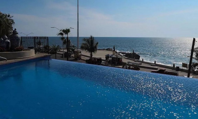 Balcones de Loma Linda Condo | Condo Ocean 3