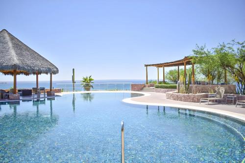 La Paz Apartment | Condo VistaMar in Puerta Cortes, Luxury 2BR 2Bath Condo Private beach & pool!