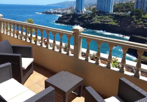 Los Realejos Apartment | Confortable Apartamento Estándar con Piscina y Hermosas Vistas en Los Realejos