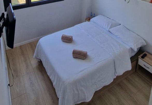 Sant Adria de Besos House | Confortable habitación doble - 1