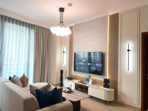 Madinat Zayed Apartment | Connected to Dubai Mall and Metro - Burj Vista T2