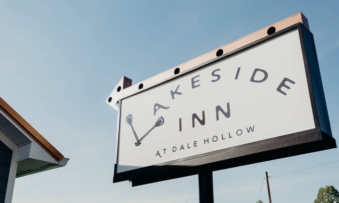 Byrdstown Hotel | Conner Room Lakeside Inn at Dale Hollow - newly renovated near Dale Hollow Lake!