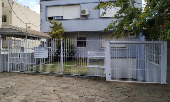 Passo da Areia Apartment | Consulado Americano, Apartamento 40 metros do Consulado EUA Porto Alegre Com garagem