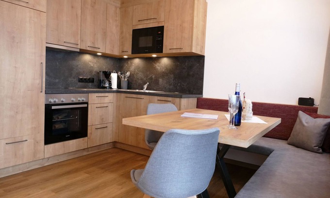 Gerlosbergeben Apartment | Contemporary Apartment in Gerlosberg near Forest