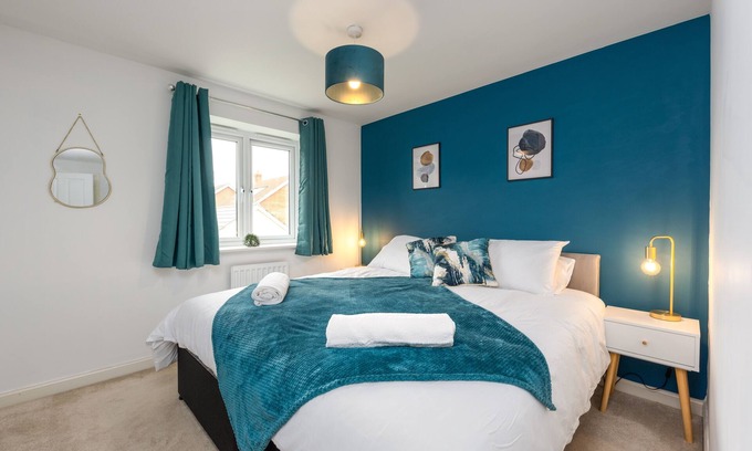 Maidstone House | Contactors*Hospital Staff*4 Bed*Parking