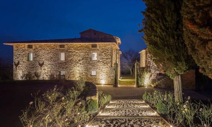 Sarteano Villa | Contemporary luxury villa in Tuscany