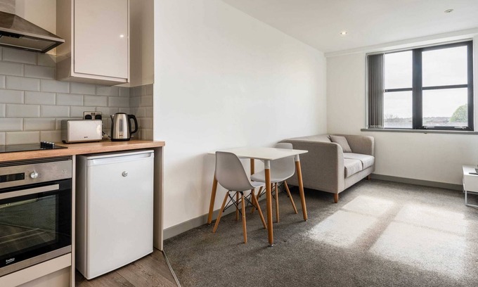 Barnsley Apartment | Contemporary 1 Bedroom Apartment in Barnsley