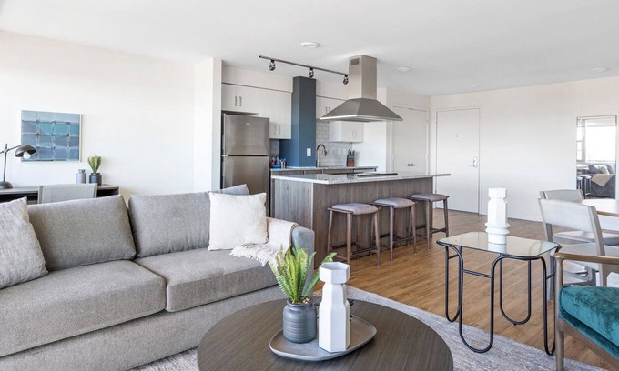 Wynnefield Apartment | Contemporary 1BR, in unit Washer/Dryer, FREE parking with all amenities!