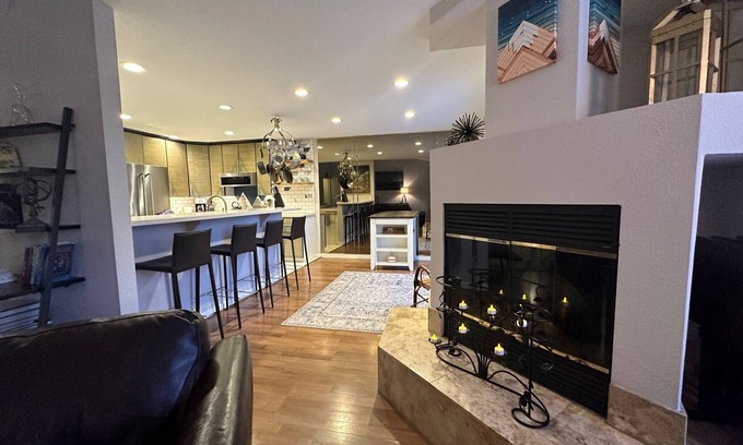 North Star Condo | Contemporary Condo in the Heart of Midtown - 30-day min. stay - Hidden Gem!