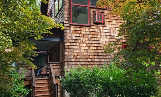 Lakeside Other | Contemporary Farmhouse, 4200 sq ft on 9 acres with private neighborhood beach.