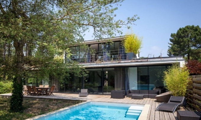 Seignosse House | Contemporary forest edge, heated pool, near beaches and golf