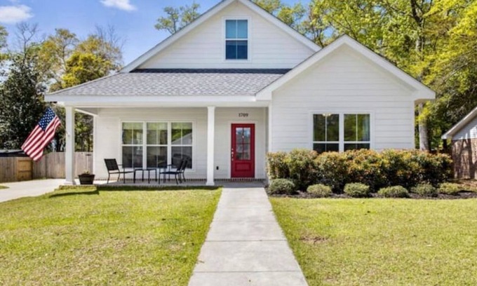 Gulf Park Estates House | Contemporary Gulf Coast Gem - Ocean Access 5 mins!