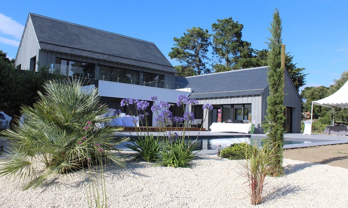 Pornic House | CONTEMPORARY HOUSE WITH HEATED POOL 150M FROM THE BEACH - 14 PEOPLE