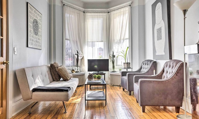 McGinley Square House | Contemporary Jersey City Abode ~ 5 Mi to NYC!