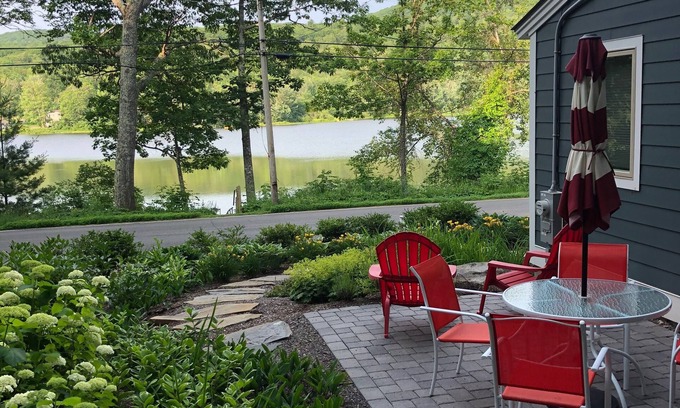 Camden Cottage | Contemporary "Maine Cottage” Ski + Swim