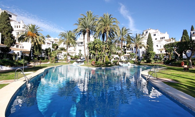Nueva Andalucia Condo | Contemporary, Overlooking Pool, 4 Pools, Near to Beach/Amenities - Aldea Blanca!