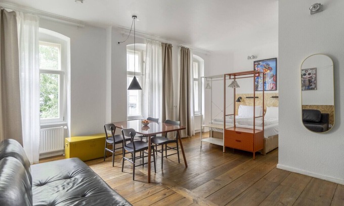 Friedrichshain Apartment | Contemporary Studio Mooeve 8