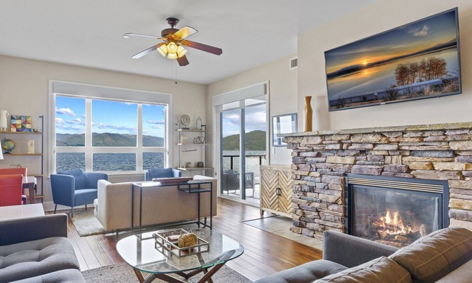 Sandpoint Condo | Contemporary, Views Yr Round- Seasons at Sandpoint